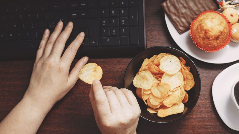 Eating Habits to Avoid If You’re Pre-Diabetic, Says Dietitian